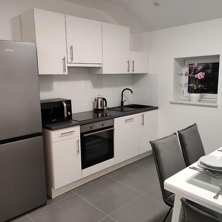 Mira 2 Apartment Zagvozd Екстериор снимка