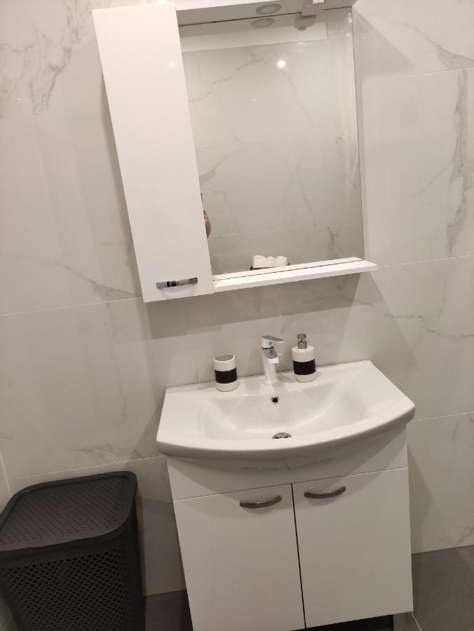 Mira 2 Apartment Zagvozd Екстериор снимка
