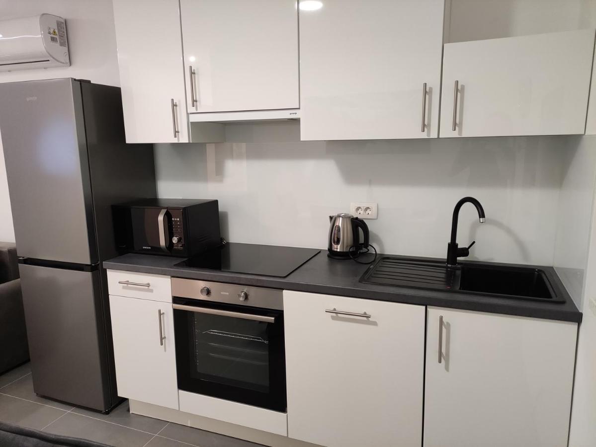 Mira 2 Apartment Zagvozd Екстериор снимка