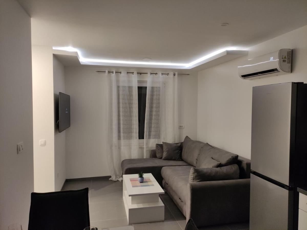 Mira 2 Apartment Zagvozd Екстериор снимка