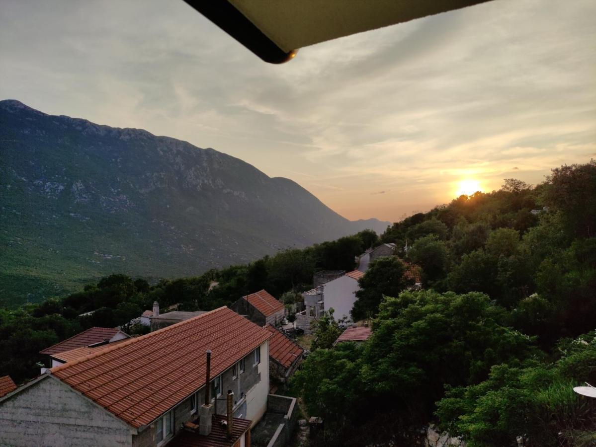 Mira 2 Apartment Zagvozd Екстериор снимка