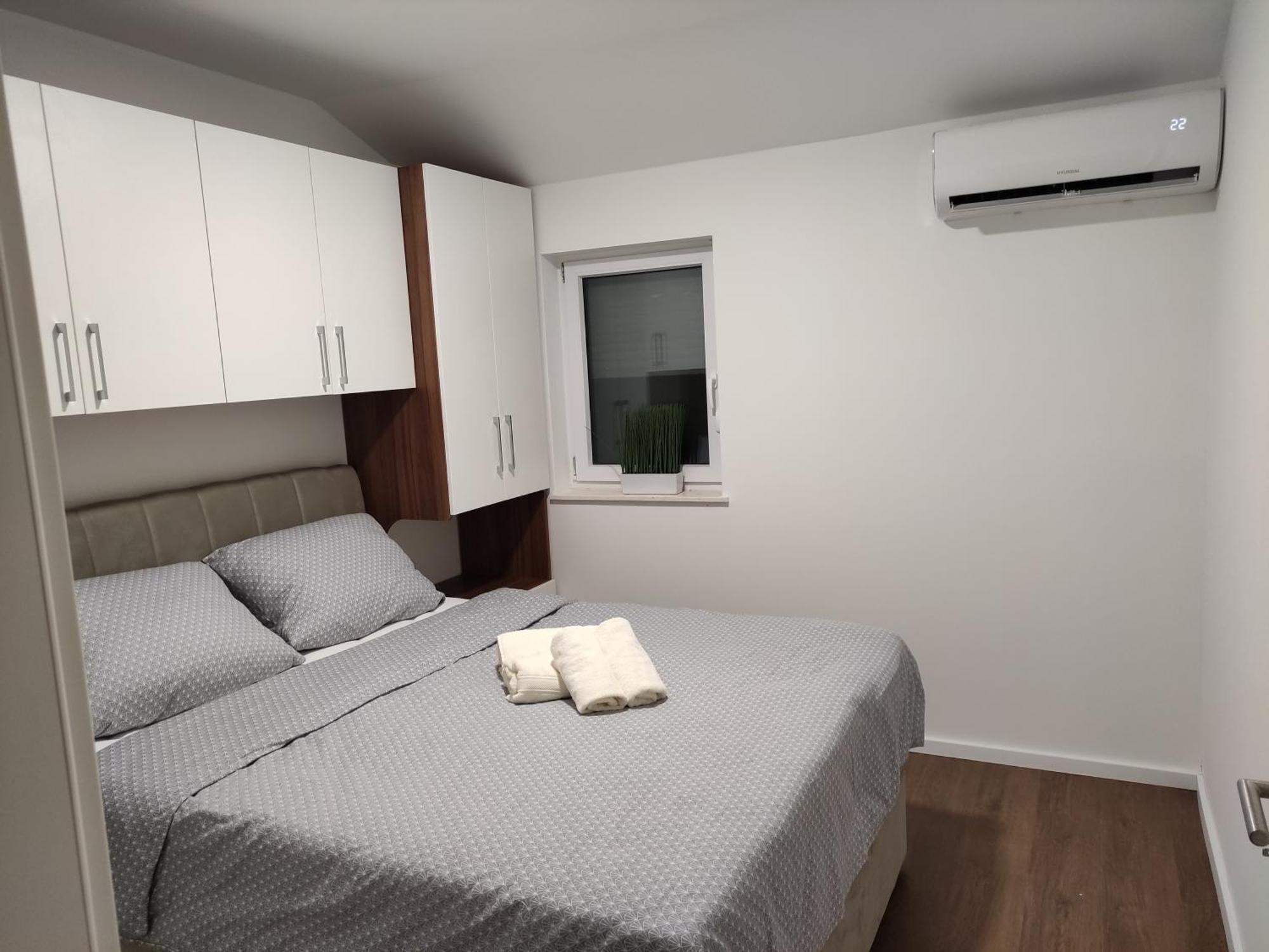 Mira 2 Apartment Zagvozd Екстериор снимка